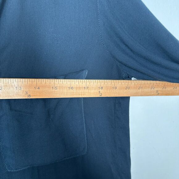 Cloth & Stone Black Henley Half-Button Long Sleeve V-Neck Shirt Tail Hem Top SM - Picture 8 of 10